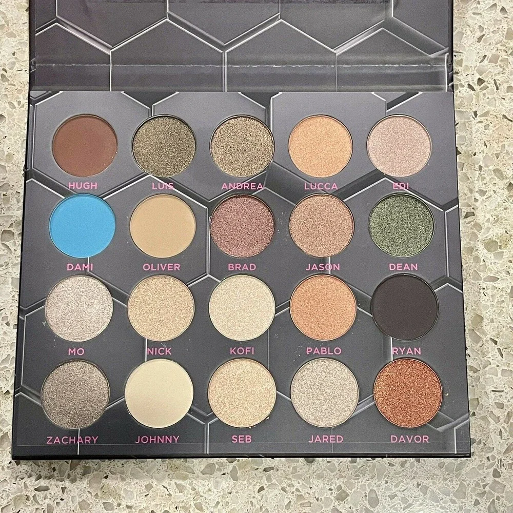 BEEBEAUTY BARBARELLA PALETTE FULL‎ SIZE 20 SHADES NIB